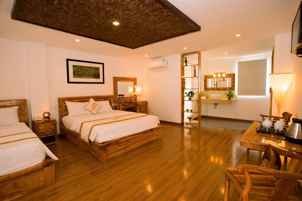 Rex Hotel & Apartment Nha Trang Rum bild