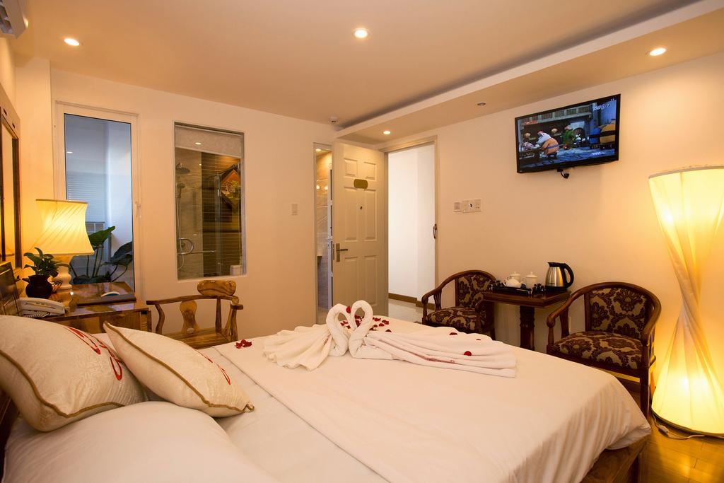 Rex Hotel & Apartment Nha Trang Rum bild